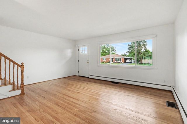 604 ROBERT ST, Mechanicsburg, PA 17055