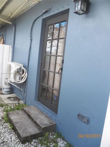 600 N 35th Ave 2, Hollywood, FL 33021