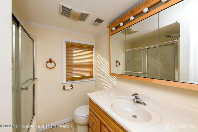 2 Woodbrook Drive, Aberdeen, NJ 07747