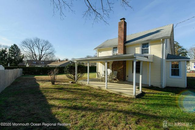 2 Woodbrook Drive, Aberdeen, NJ 07747