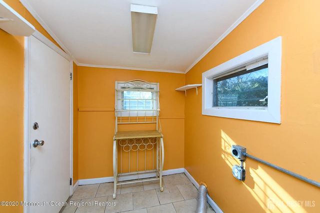 2 Woodbrook Drive, Aberdeen, NJ 07747