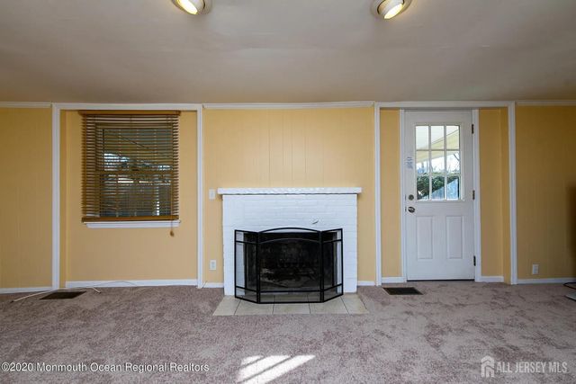 2 Woodbrook Drive, Aberdeen, NJ 07747