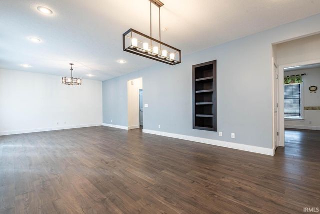 273 S Roaring Fork Drive, Bloomington, IN 47401