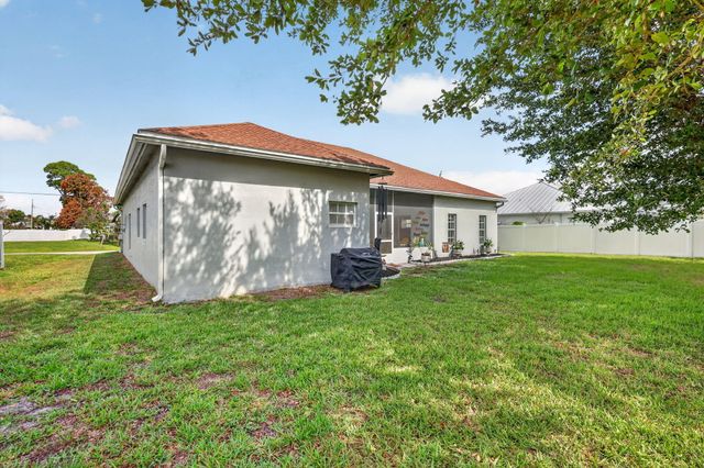 1711 SE Fairfield Street, Port St. Lucie, Port St Lucie, FL 34983