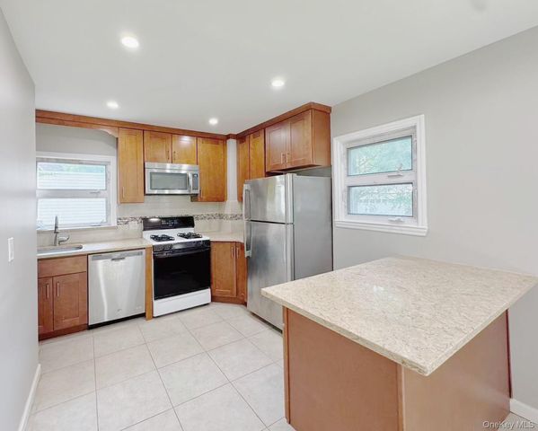 7159 Kessel Street, Forest Hills, NY 11375