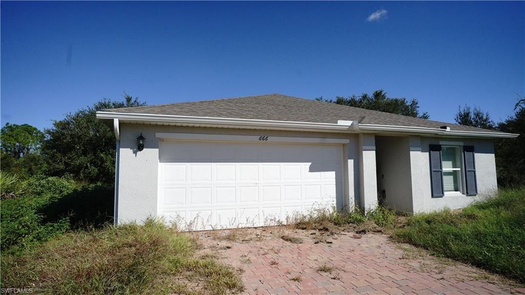 666 Vanola CT, LEHIGH ACRES, FL 33972 — photo 2