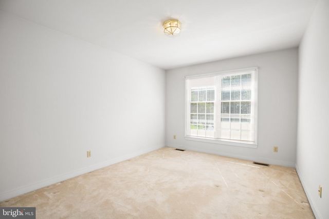 105 BROOKE DR, Fredericksburg, VA 22408