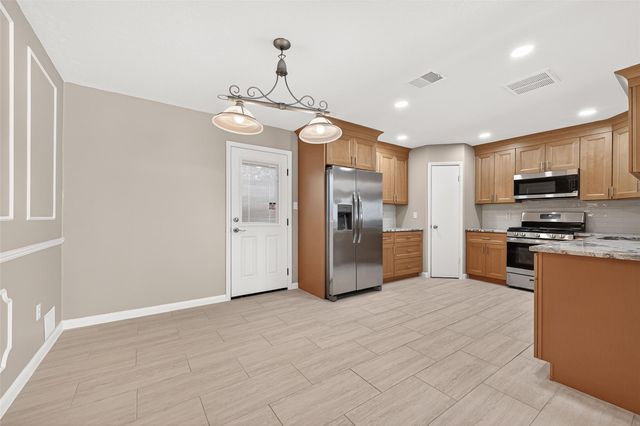 1010 Valley Ranch Drive, Katy, TX 77450