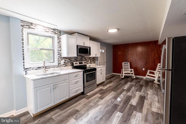 6911 GROVETON DR, Clinton, MD 20735