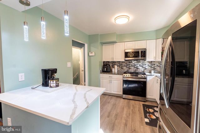 6911 GROVETON DR, Clinton, MD 20735