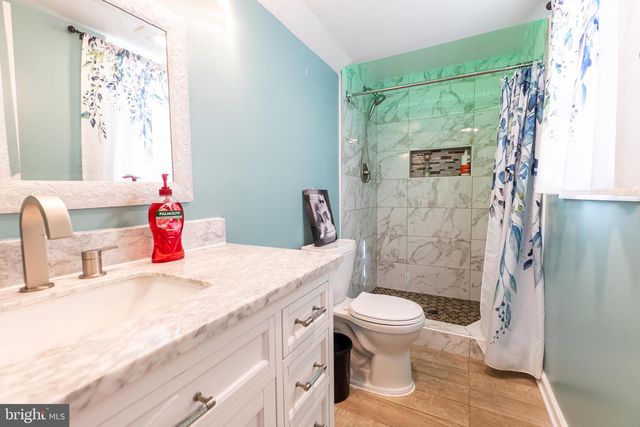 6911 GROVETON DR, Clinton, MD 20735
