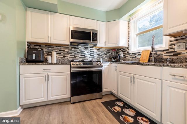 6911 GROVETON DR, Clinton, MD 20735