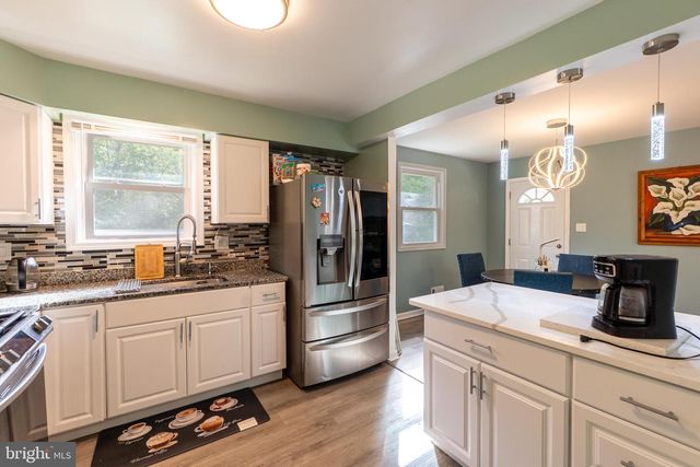 6911 GROVETON DR, Clinton, MD 20735
