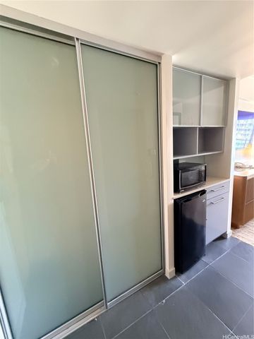 410 atkinson Drive 1232, Honolulu, HI 96814