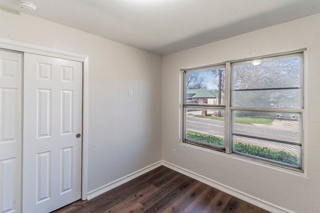 1400 Paisley Street, Denton, TX 76209