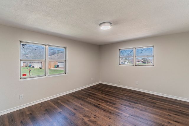 1400 Paisley Street, Denton, TX 76209