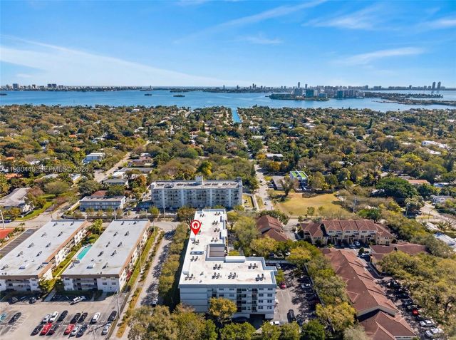 8950 NE 8th Ave 402, Miami, FL 33138