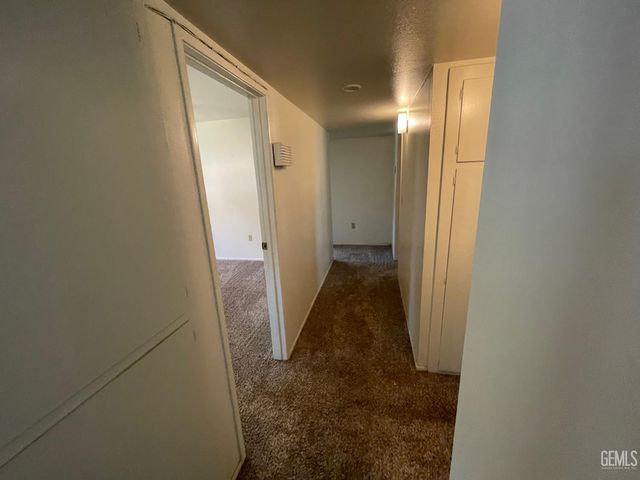 917 Cherry Hills Drive, Bakersfield, CA 93309