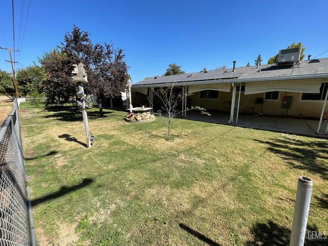 917 Cherry Hills Drive, Bakersfield, CA 93309