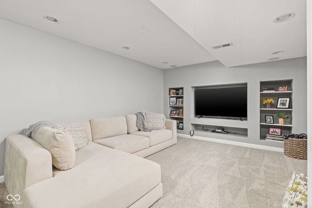 12864 Fleetwood Drive S, Carmel, IN 46032