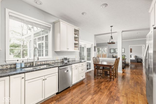 12864 Fleetwood Drive S, Carmel, IN 46032