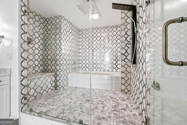 2795 Peachtree Road NE 2604, Atlanta, GA 30305