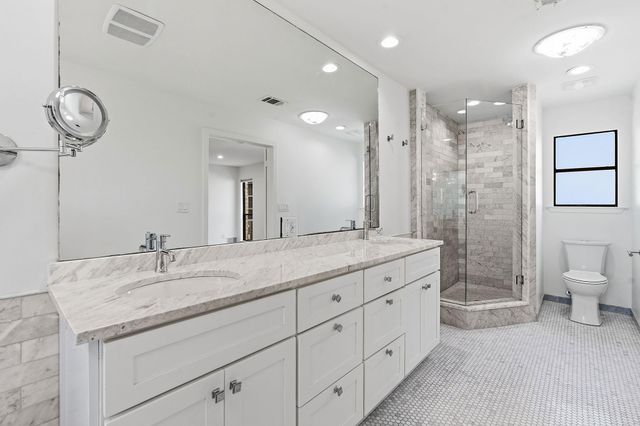 2114 Wychwood DR, Austin, TX 78746