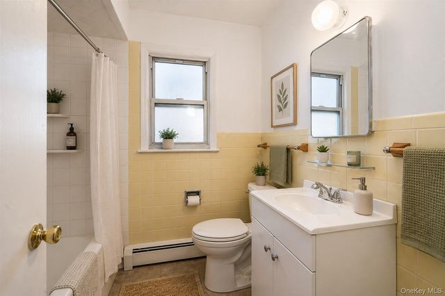 214 Fenimore Road Apt A, Mamaroneck, NY 10543