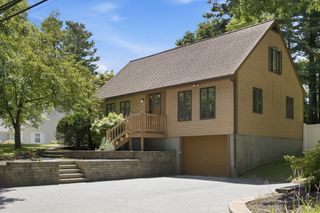 87 Pine Street, Walpole, MA 02081