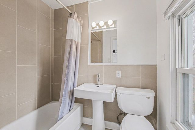 4471 Massachusetts Street, Gary, IN 46409