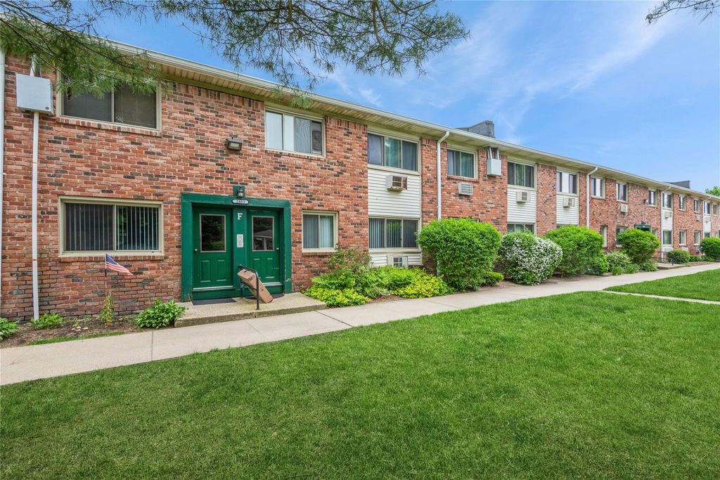 2453 Union Boulevard 11A, Islip, NY 11751