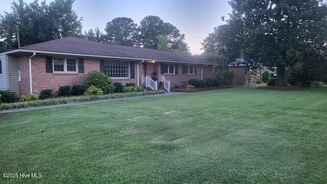 2262 Old Oak Road, Kinston, NC 28504