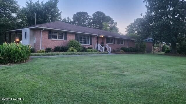 2262 Old Oak Road, Kinston, NC 28504