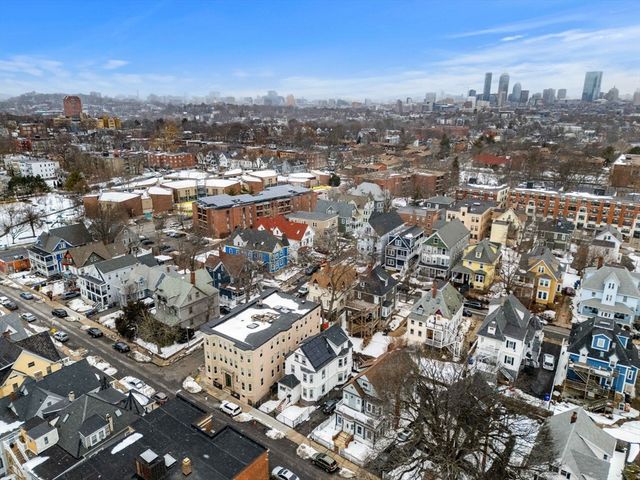 33 Waumbeck St, Boston, MA 02121