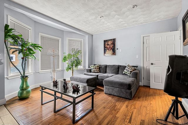 33 Waumbeck St, Boston, MA 02121