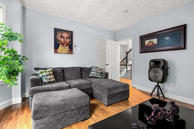 33 Waumbeck St, Boston, MA 02121