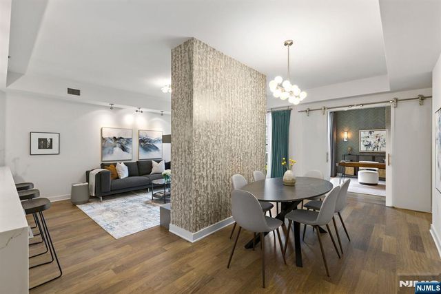 1200 Avenue At Port Imperial 414, Weehawken, NJ 07086