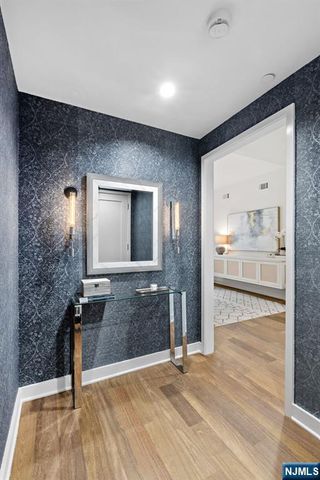 1200 Avenue At Port Imperial 414, Weehawken, NJ 07086