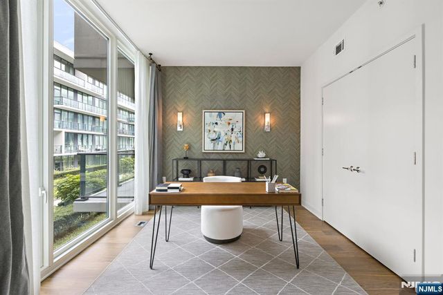 1200 Avenue At Port Imperial 414, Weehawken, NJ 07086