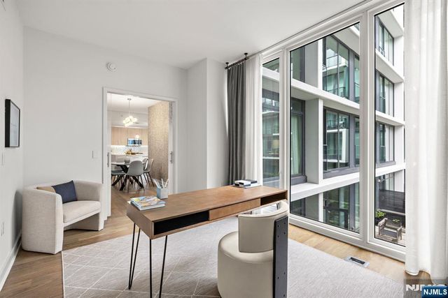 1200 Avenue At Port Imperial 414, Weehawken, NJ 07086