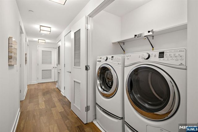 1200 Avenue At Port Imperial 414, Weehawken, NJ 07086