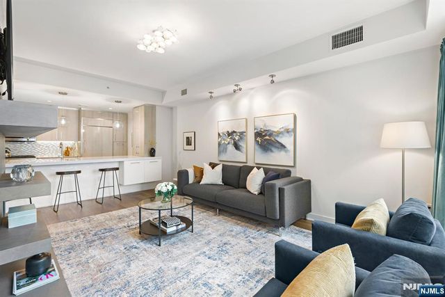 1200 Avenue At Port Imperial 414, Weehawken, NJ 07086