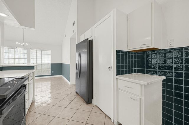 9208 Carousel Lane, Houston, TX 77080