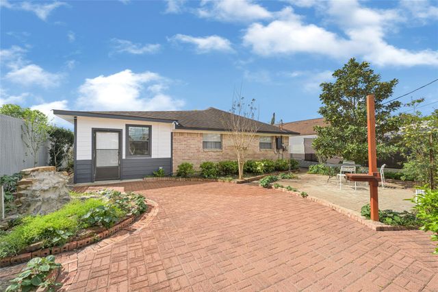 9208 Carousel Lane, Houston, TX 77080