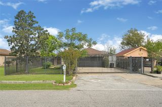 9208 Carousel Lane, Houston, TX 77080