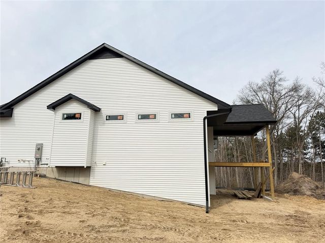 1921 Legacy Drive, Eau Claire, WI 54703