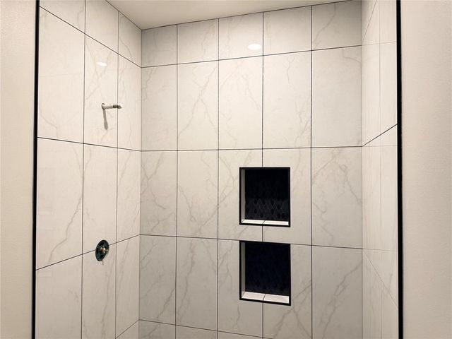 1921 Legacy Drive, Eau Claire, WI 54703