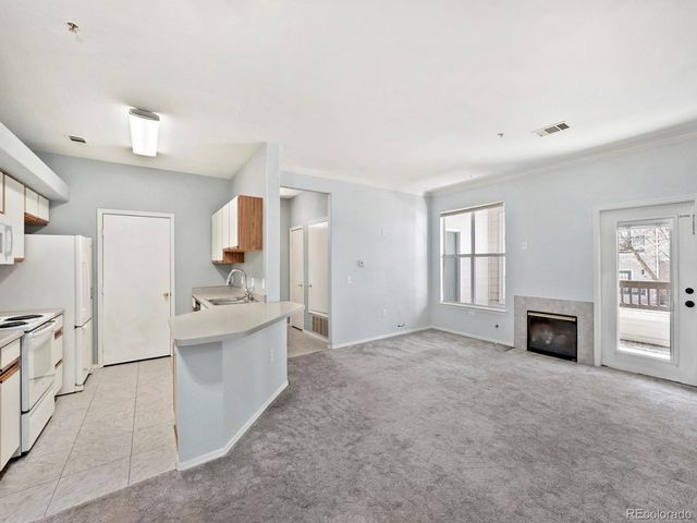 18919 E Warren Cir B108, Aurora, CO 80013