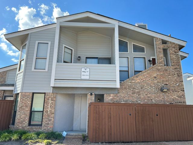 17490 Meandering Way 1711, Dallas, TX 75252