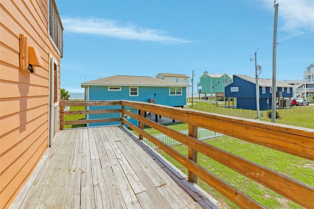 21216 Gulf Drive, Galveston, TX 77554